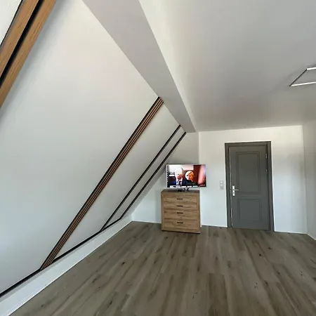 Beautifully Furnished Room شقة غومرسباخ