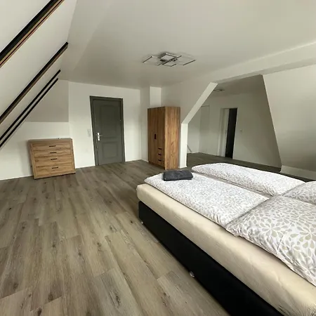 Beautifully Furnished Room شقة